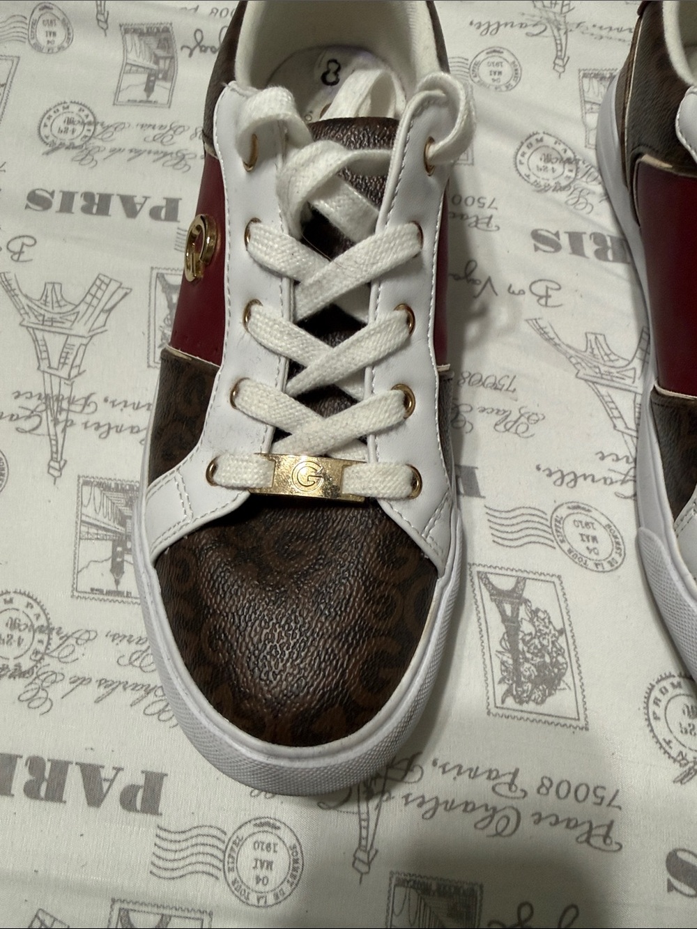 Shoes - Picture 2 of 10